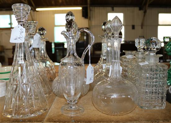 Pair glass Ships decanters; a Regency whisky decanter; a 19th century mallet shaped decanter & 6 other Victorian & later decanters